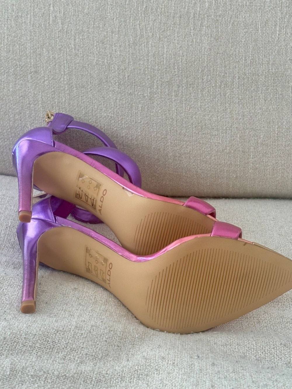 ALDO multi-colored heels- Clozette clean out - Picture 4 of 5